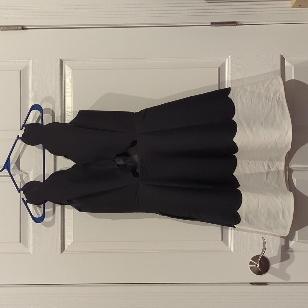 Kate Spade black white scalloped dress - Picture 2 of 2